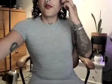 Chaturbate Live Sex Cam of sirmrwombat