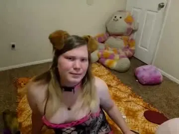 Chaturbate Free Porn Cam of puppygirllovestobeg