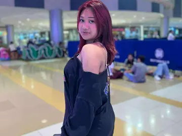 Imlive Adult Video Chat of CaptivatingDoll