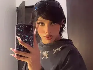 Streamate Sex Cam of DemonicMaryam