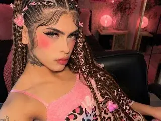 Streamate Sex Cam of Karolfoxxi