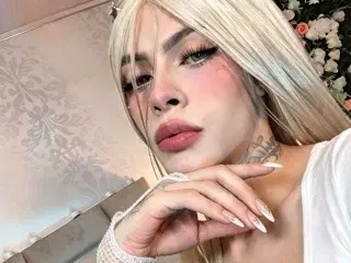 Streamate Adult Webcams of Karolfoxxi