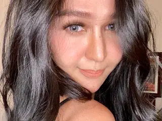 Streamate Sex Chat of BlushDOLLx