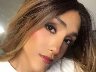 Streamate Live Sex of mia_ravenn