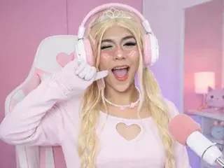 Streamate Adult Webcams of DanniiGrovers