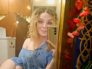 Streamate Live Porn of Faye_Harris