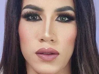 Streamate Adult Webcams of sollred