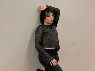 Streamate Free Porn Cam of Angelcherrie