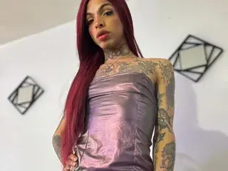 Streamate Free Porn Cam of Vixenxmilky