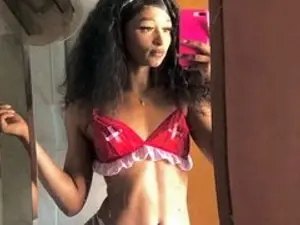 Streamate Adult Video Chat of Tiara_Ebonny