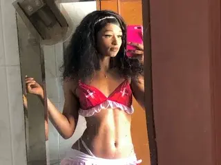 Streamate Private Sex Chat of Tiara_Ebonny