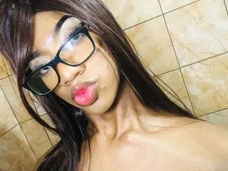 Streamate Free Live Porn of Daniiela_Foxx