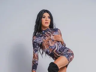 Streamate Live Sex of Amira_Ember