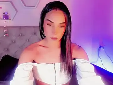 Stripchat Nude Webcam of Trixie_xx