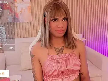 Stripchat Watch Live Sex Cams of Babysiiam_