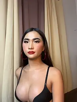 Stripchat Free Porn Cam of Diannellove
