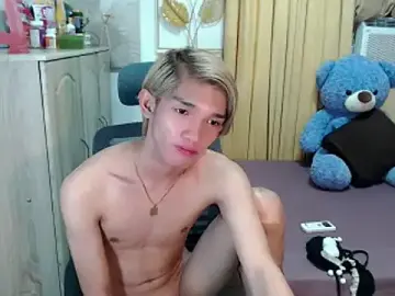 Stripchat Nude Webcam of urasian_john18