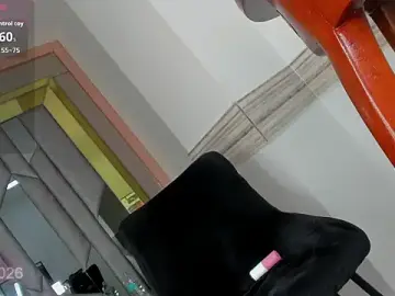 Stripchat Live Sex Cam of nayshalopestss