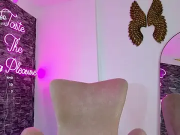 Stripchat Free Live Porn of Skarlet219