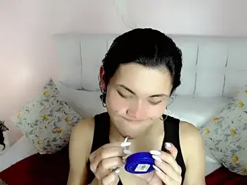 Stripchat Live Sex Cam of nathalialoes1