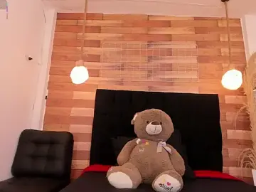 Stripchat Nude Webcam of Emily_brown04