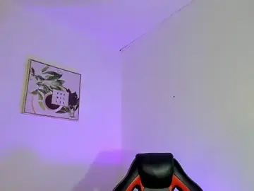 Stripchat Watch Live Sex Cams of Maddie_Ray