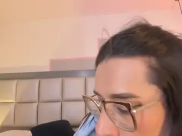 Stripchat Live Porn of Maddie_Ray