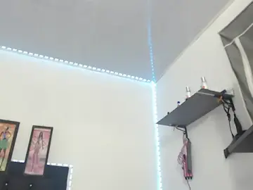 Stripchat Free Porn Cam of natashat_lorent