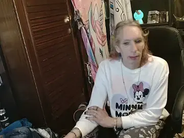 Stripchat Best live sex cam show of Ombeline1