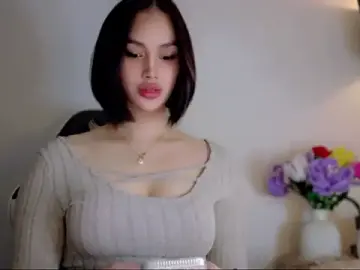 Stripchat Live Sex Cam of Anna_HollyDoll