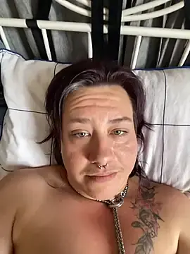 Stripchat Live Sex Cam of Buzi-Nymph