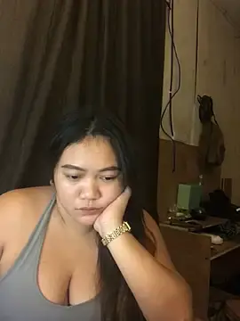 Stripchat Adult Webcam of FinayNewestSensation
