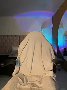 Stripchat Live Sex Cam of lanadoll20