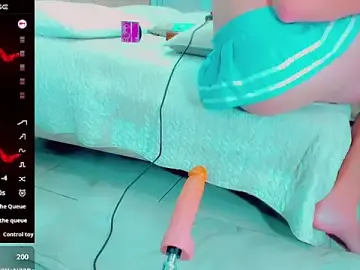 Stripchat Best Webcam of EmilyySaenz