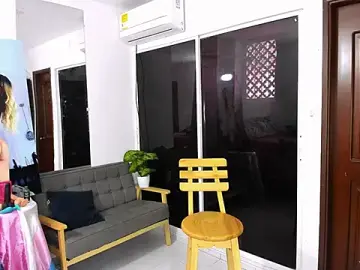 Stripchat Free Live Porn of zou_quira