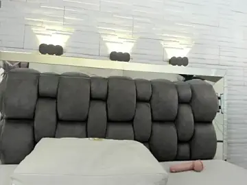 Stripchat Sex Cam of kylie_ward