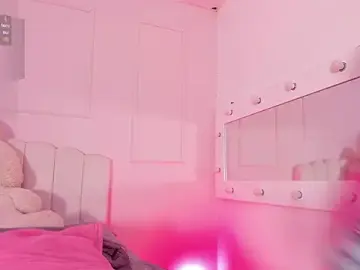 Stripchat Nude Webcam of Doll_Isa_