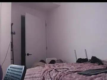 Stripchat Free Porn Cam of Mikela_Alexa