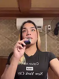 Stripchat Sex Cam of Miss_alcyone