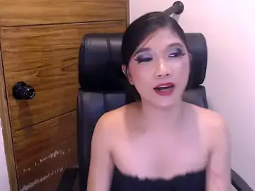 Stripchat Free Porn Cam of hugecock_cali