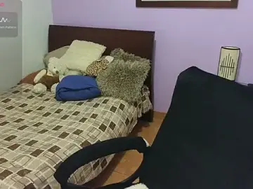 Stripchat Free Porn Cam of mirandahabach333