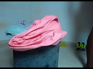 Stripchat Nude Webcam of alondra_mosterxxxxs