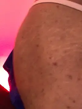 Stripchat Watch Live Sex Cams of Holysh1t9