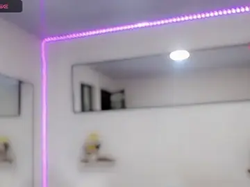 Stripchat Sex Cam of NathalialLooes