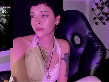 Stripchat Live Sex Cam of Anny_Kiitty