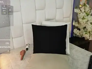 Stripchat Nude Webcam of CuteAri