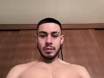Stripchat Nude Webcam of Taylor_DiamondBoy