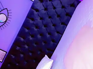 Stripchat Free Porn Cam of IssabellaIzzy