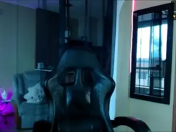 Stripchat Sex Cam of tevenwhiite