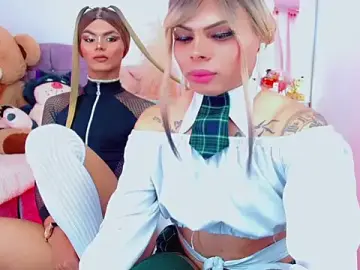 Stripchat Adult Webcams of AdanKinng